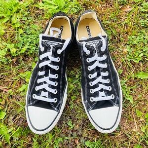 CONVERSE All Star Classic Black and White Low-Tops